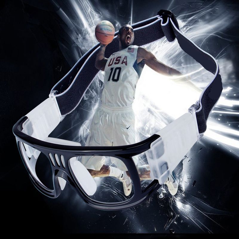 Do any professional athletes have glasses byusvs